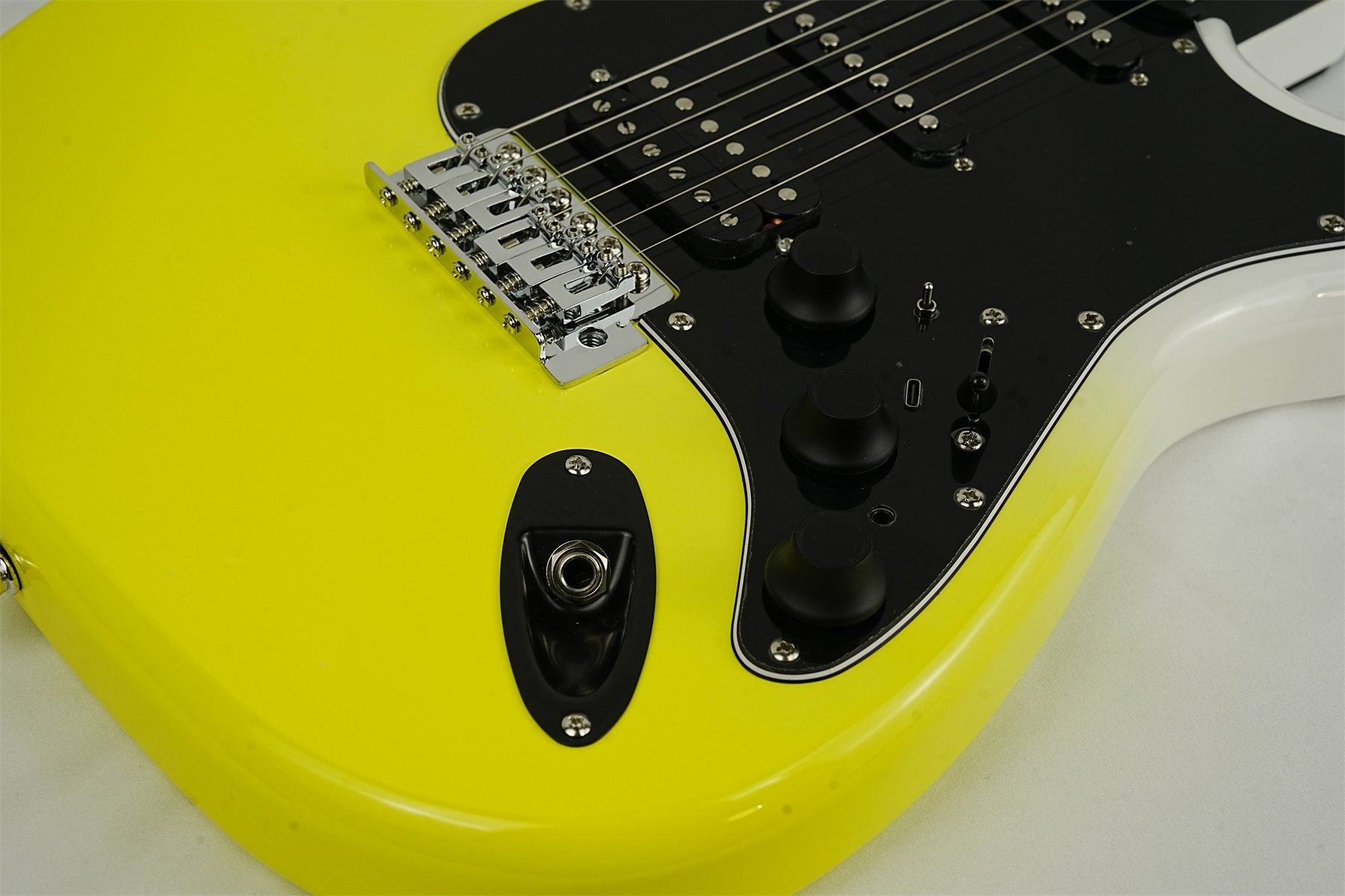 L-G2-I6 Smart Effects Electric Guitar - Image 9